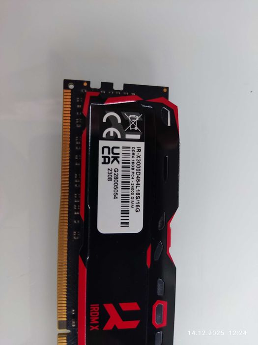 Pamięć RAM IR-X3000D464L16S / 16 GB — używana, sprawna