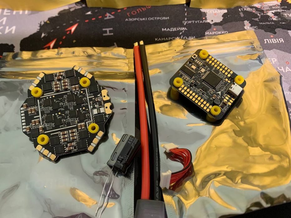 Польотний контроллер під Betaflight на STM32F405