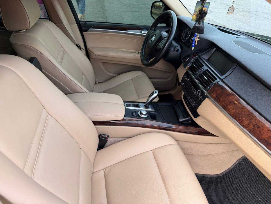 Продам BMW X5 2007