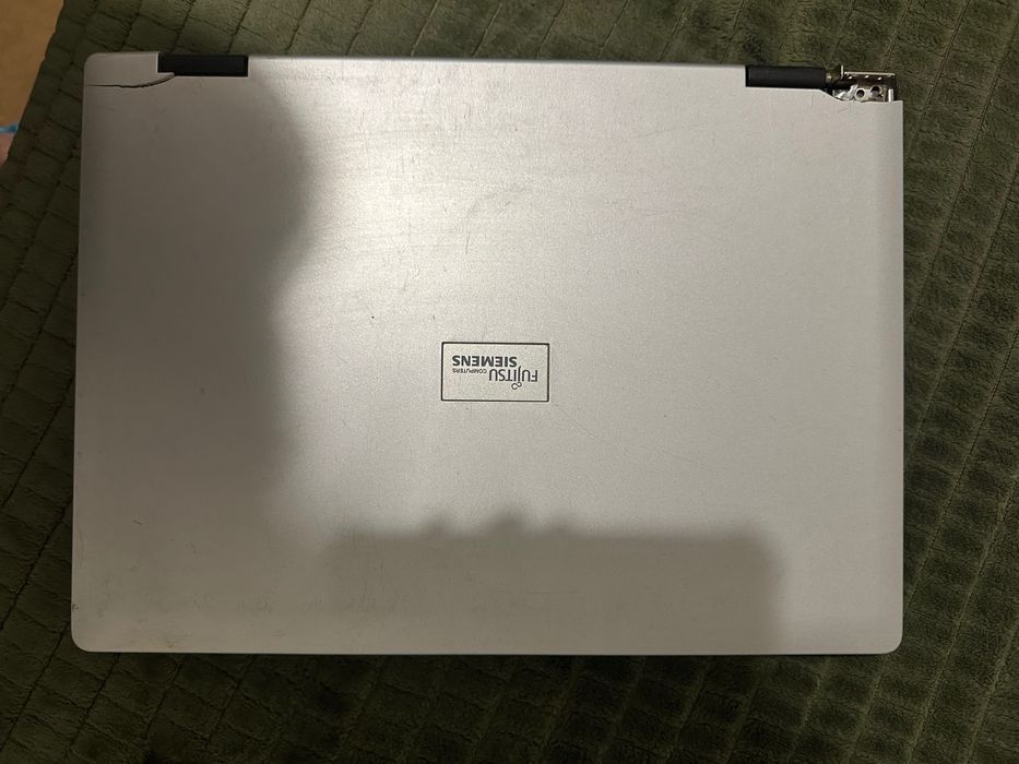 Ноутбук Fujitsu-Siemens AMILO Li 2732