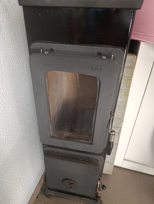 Kominek piec wolnostojący koza