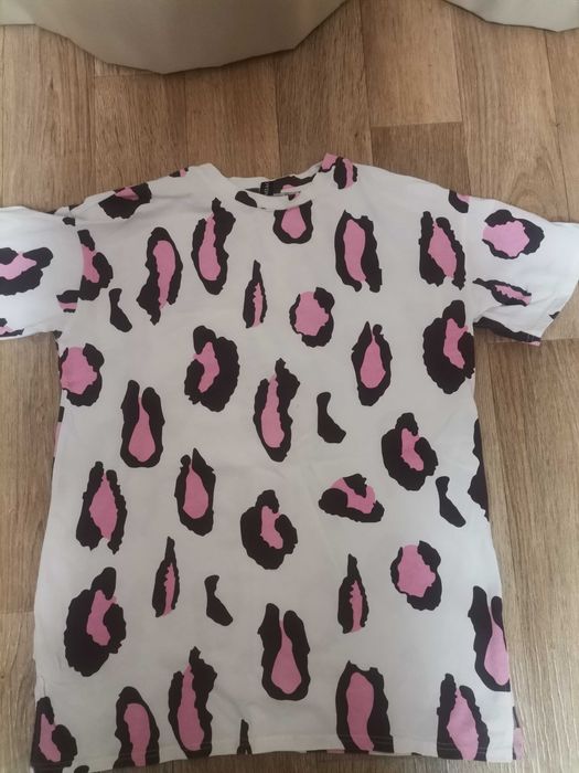 Футболка жіноча стильна