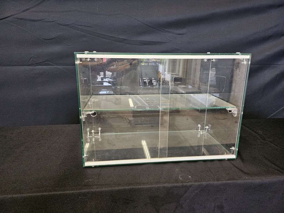 Vitrine de bancada neutra