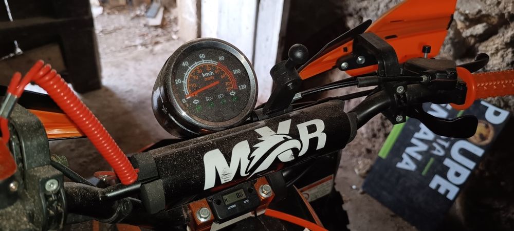 Moto 4 125cc como nova