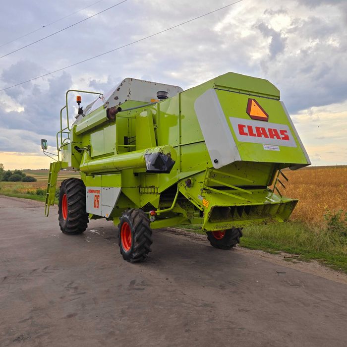 Свіжопривезений claas dominator 86