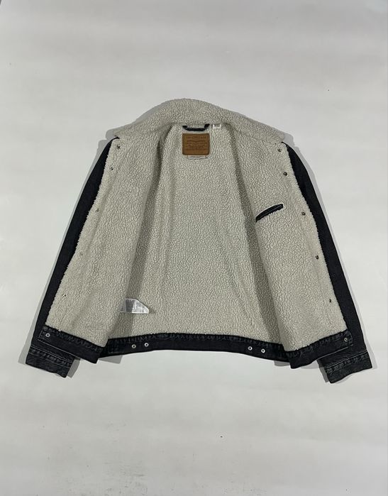 Чорна джинсова куртка levi’s premium сіра джинсовка левайс шерпа роз l