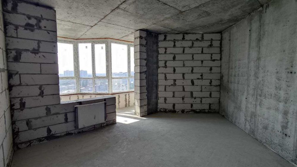 Продаж 2-кімнатної квартири з панорамним видом. Новобудова. Центр.