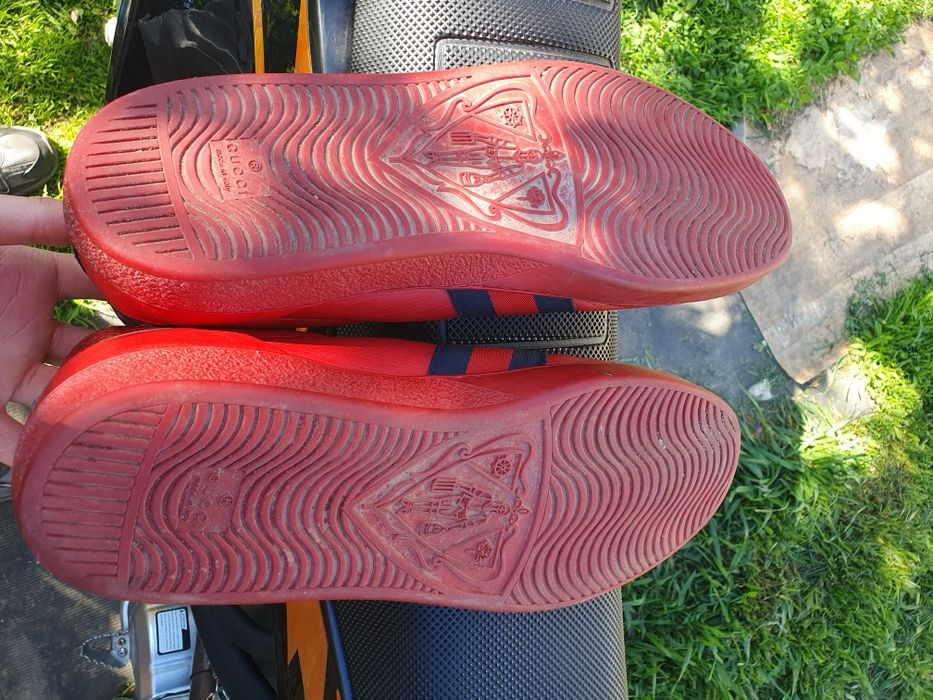 Продам взуття GUCCI ACE BEE  SNEAK