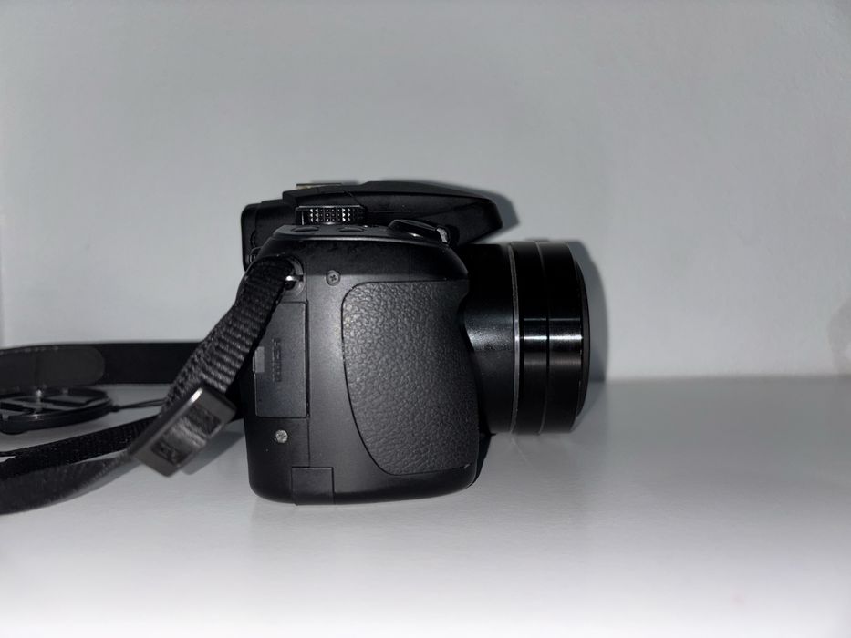 Panasonic Lumix fz82