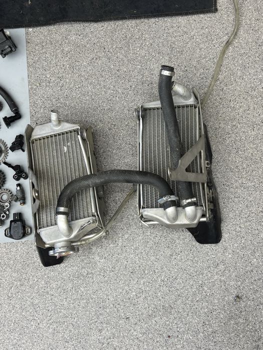 Dawca Części HONDA CRF250 R 18-26 Głowica  Pół Karter Skrzynia Cdi