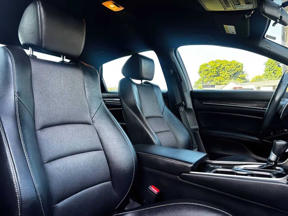 Honda Accord EX-L      2019
