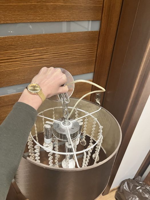 Lampa z kryształkami