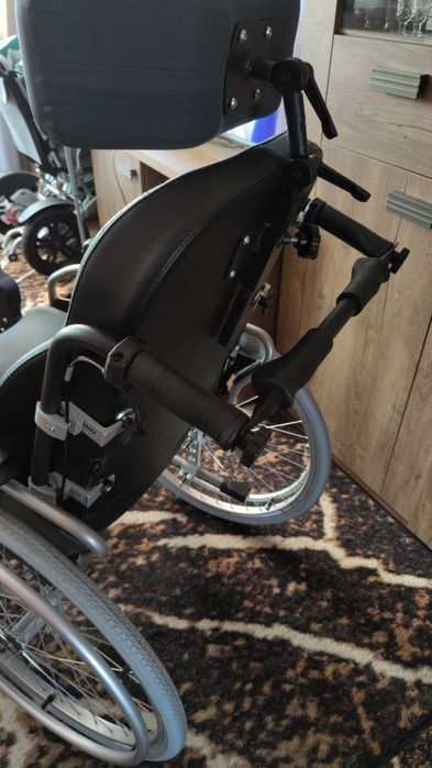 Wózek inwalidzki Vermeiren V300 30° Komfort