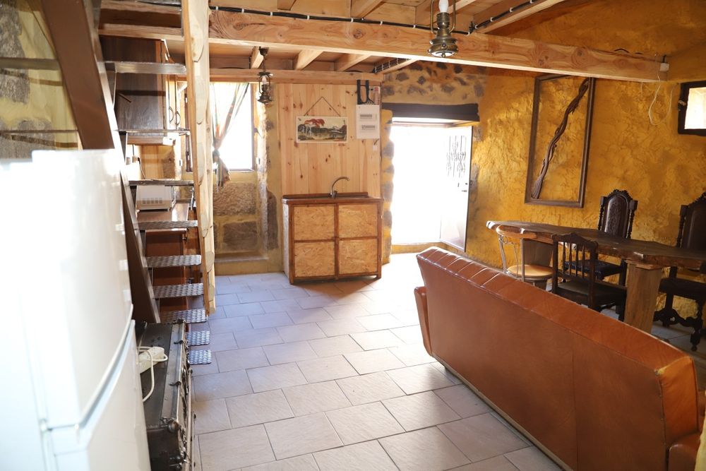 Casa reconstruida na serra da estrela
