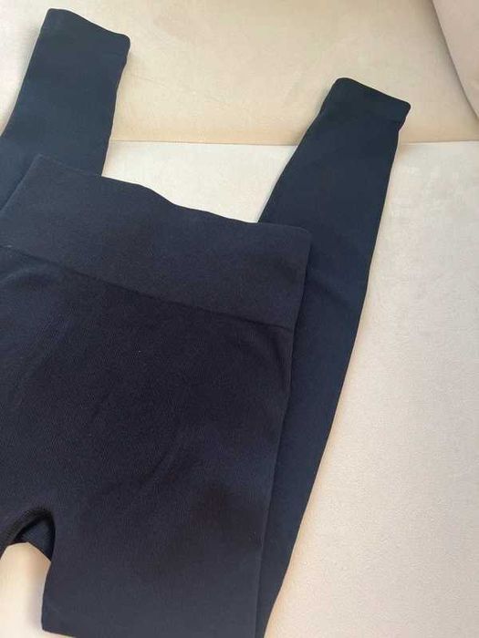 Legginsy czarne prążkowane bezszwowe gym hard