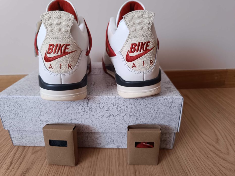 Sapatilhas Jordan 4 brick after brick