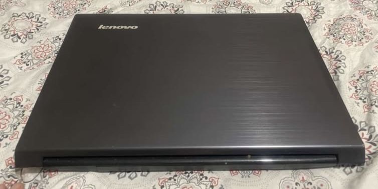 Lenovo v580c.