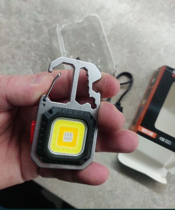 Есть ОПТ.Тактичний фонарик-карабин с красным светом/фонарь мультитул.