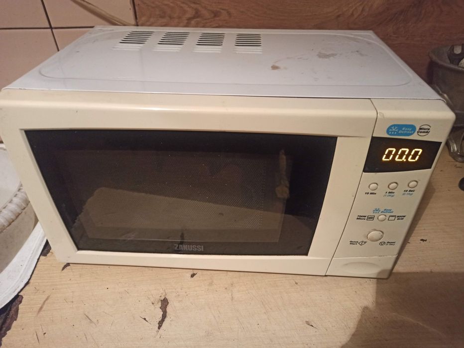 Kuchnia kuchenka mikrofalowa mikrofala Zanussi