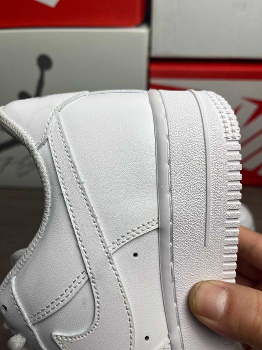 NIKE white sneakers, size 40