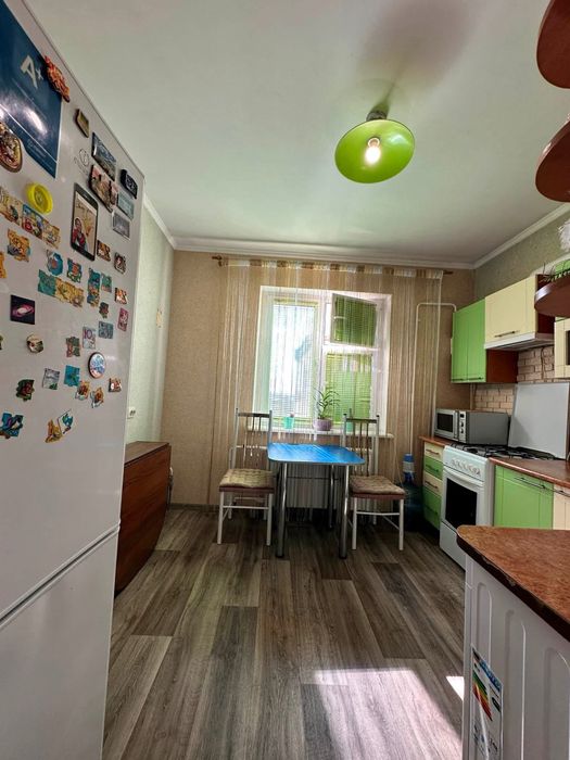 Продаж 1 кімнатноі квартири  на Калініна 4