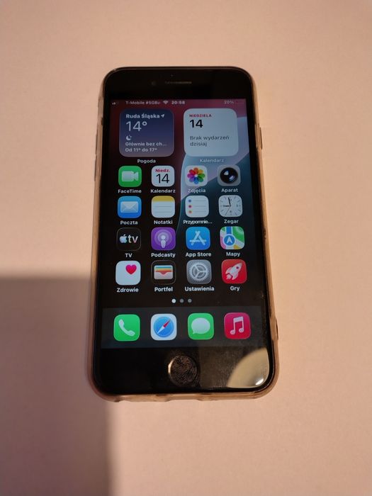iPhone se 2020 w bardzo dobrym stanie, bateria 95%