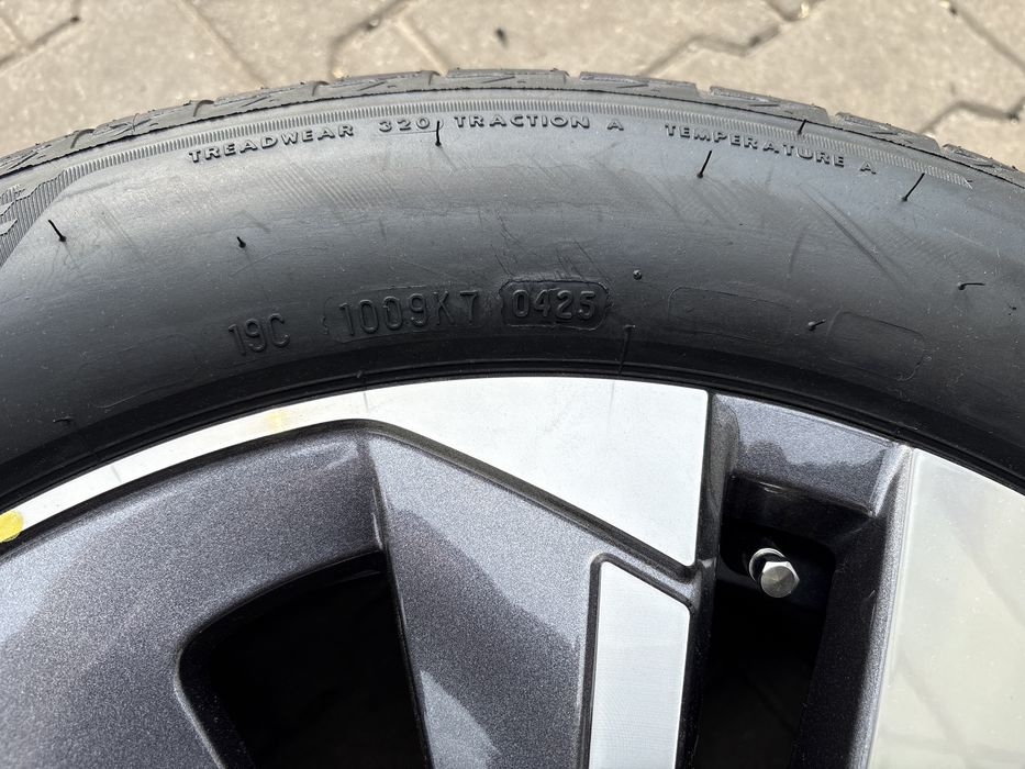 Koła VW Brigdestone 235/55R18 nowe 2026