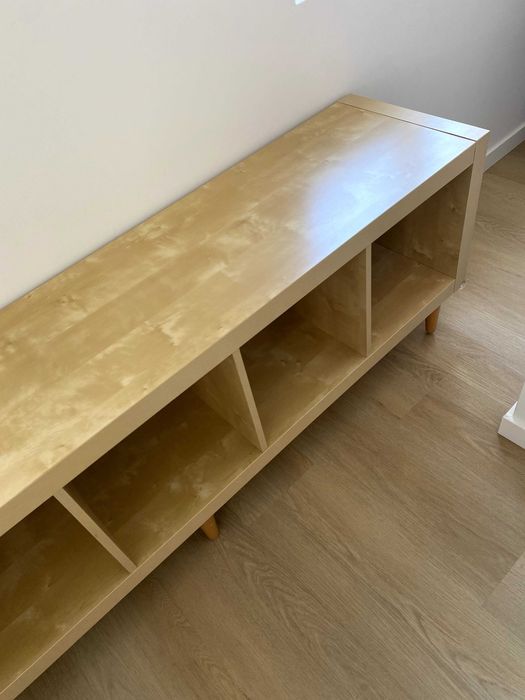 Movel TV Kallax com pes