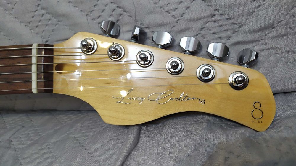 Gitara Sire Larry Carlton S3