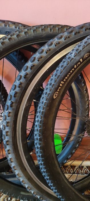 Покришки Schwalbe і др. аксесуари.