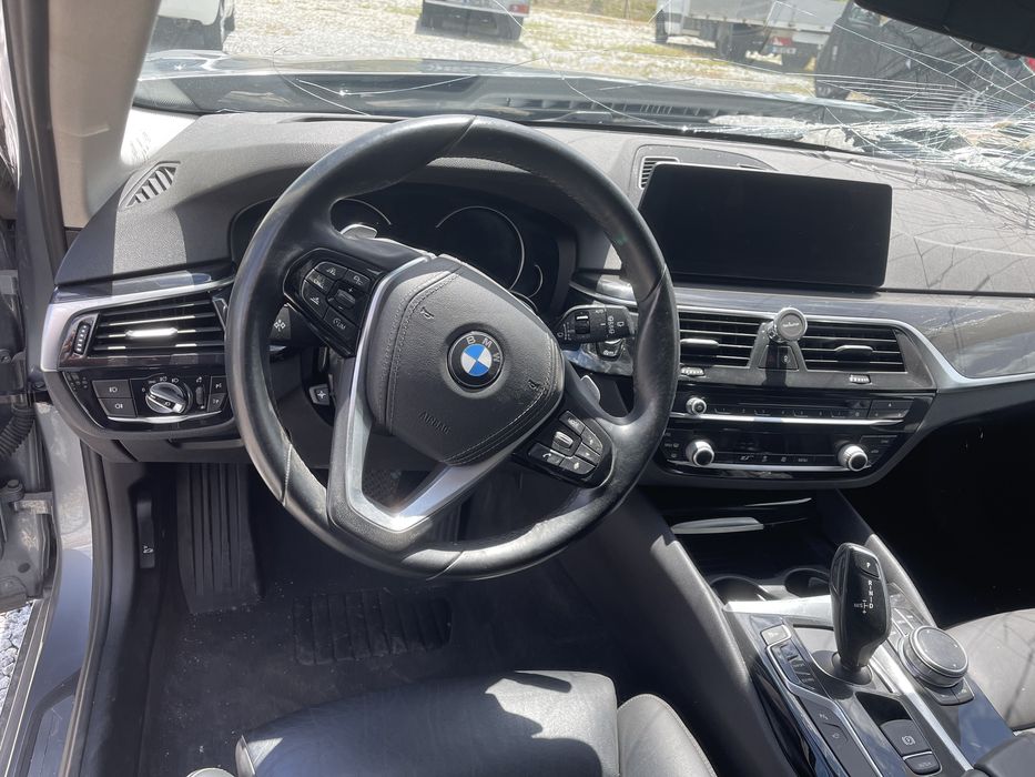 Bmw 520 d g31 de 2018 sinistrada com documentacao para reparar