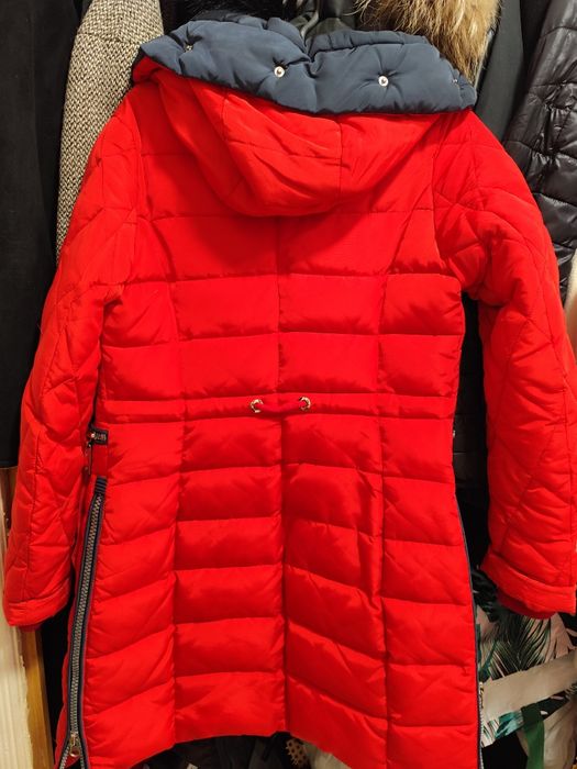 Пуховік розмір S-M