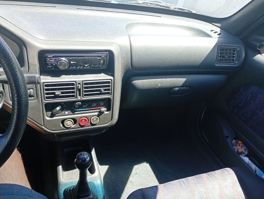 Vendo 1000 todo bom carro ótimo estado nada a fazer. Só por gasolina e andar