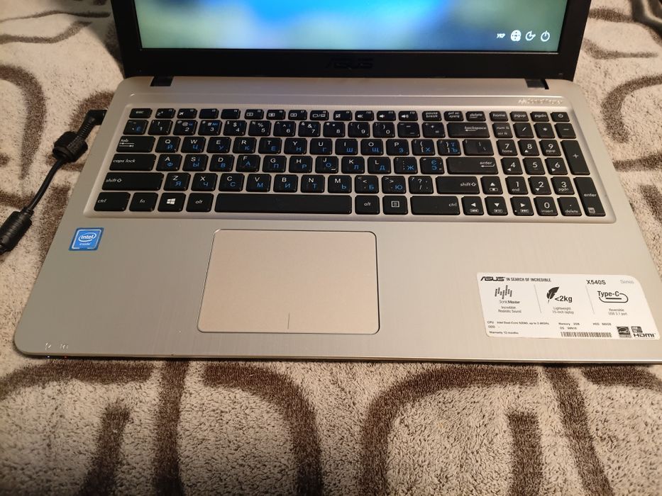 Продам ноутбук Asus X540S. 4/128.