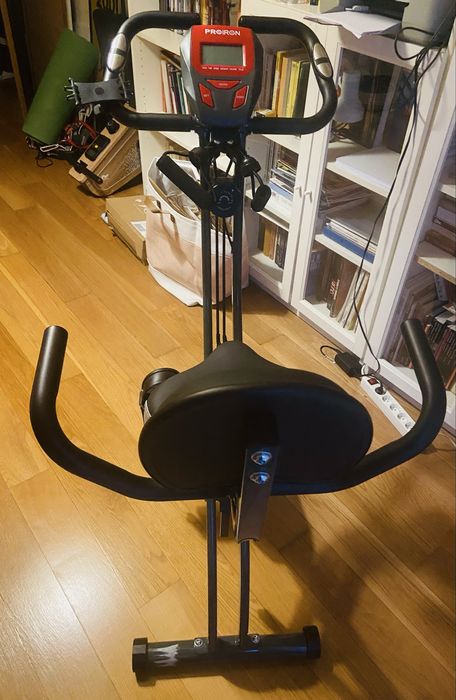 Bicicleta estatica e maquina de remo Novo e montado