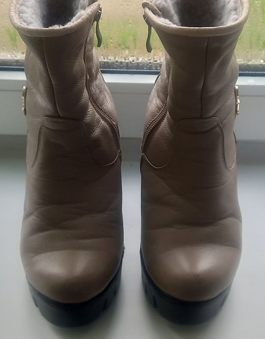 Шкіряні зимові чобітки