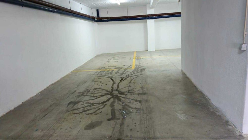 2 lugares de estacionamento em garagem no Cacem