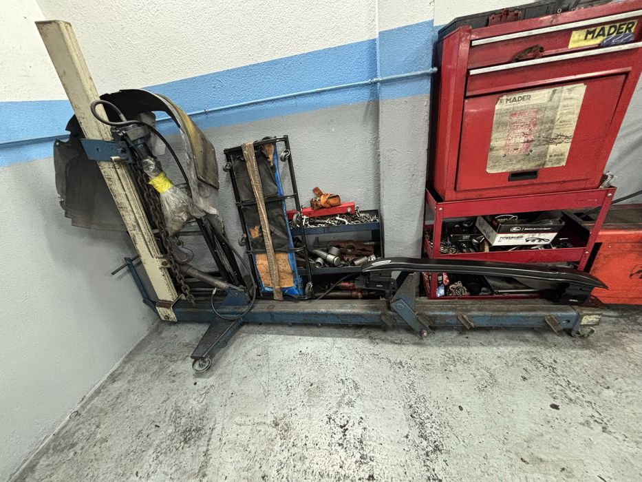 Esticador de carrocarias / chapeiro