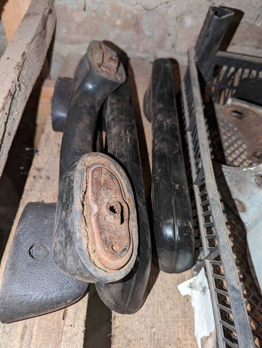 Ручка закрывания двери Mercedes T1 207-410