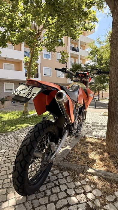 KTM 400 matriculada