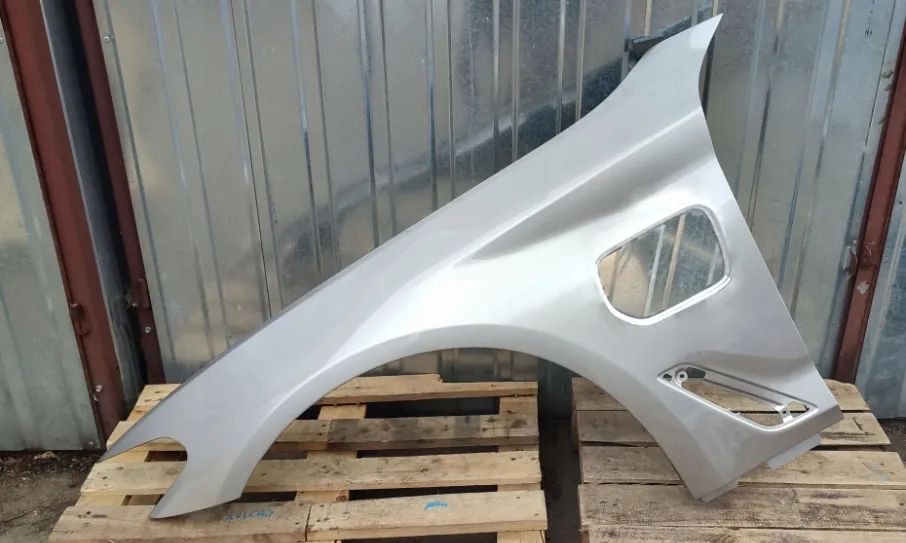 błotnik lewy przód przedni aluminiowy aluminium bmw 5 g30 g31 elektryk hybryda plug in 05.17-08.20r PRZEDLIFT B72 B93 X01 C08 A61 A75 A07 C1A C07 A22 C04 C01 M06 M45 M36  A300 A90 A89 C2Y WC2Y 416 668 475 A83 A96 C2P X08 C48 B65 S34 A72 a300 354 a52 a35 a