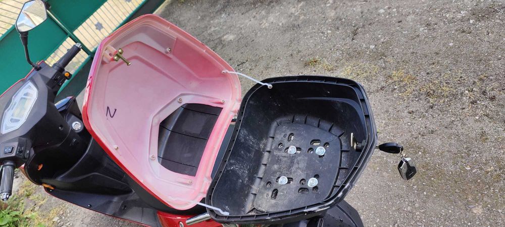 Електроскутер Maxxter Falcon 3