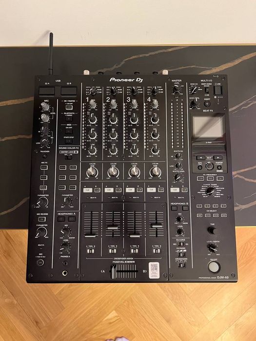 Multiplayer Pioneer DJM-A9