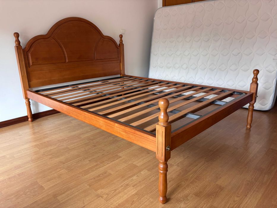 Cama de casal                  .