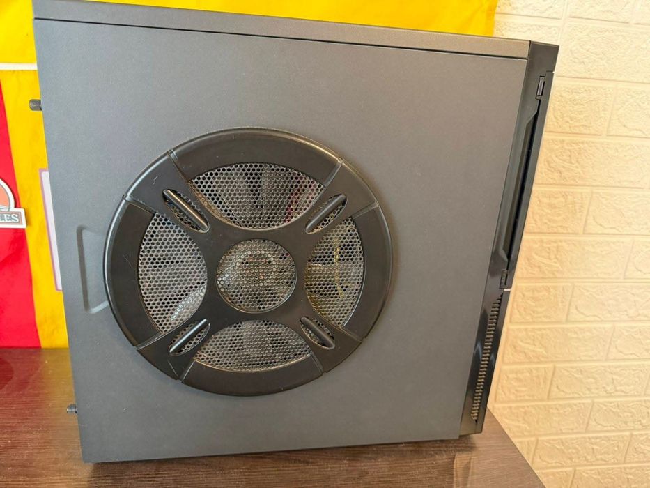Потужний ігровий ПК + монітор LG 24"