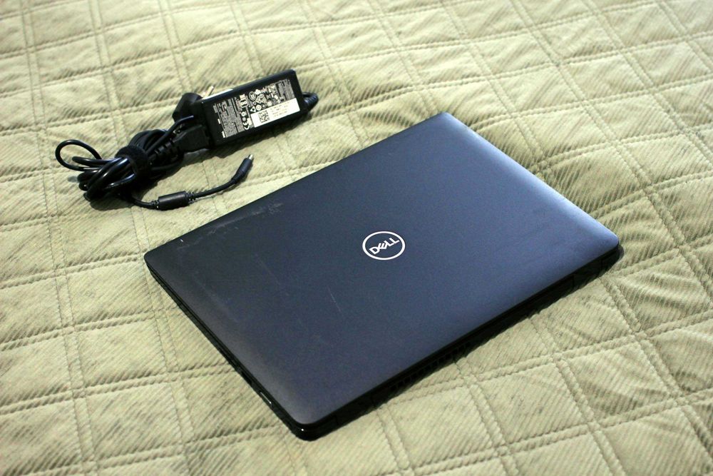 DELL 3400/i5-8265 8х/Видео 2GB/8GB/SSD256/АКБ6ч/14 ips FHD СЕНСОР