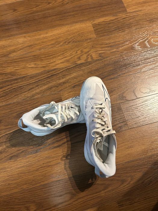 Mizuno Wave Mirage 5