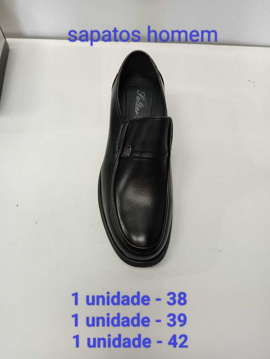 Stock de fardas/uniformes de trabalho