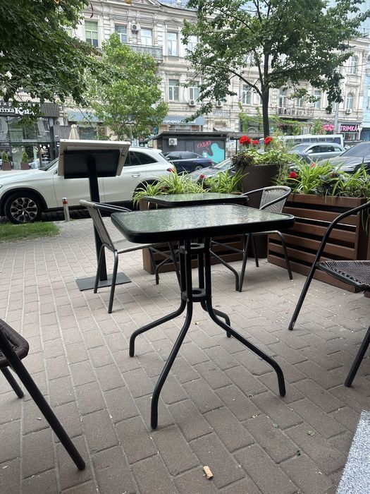 Скляний стіл для балкону або тераси 60*60