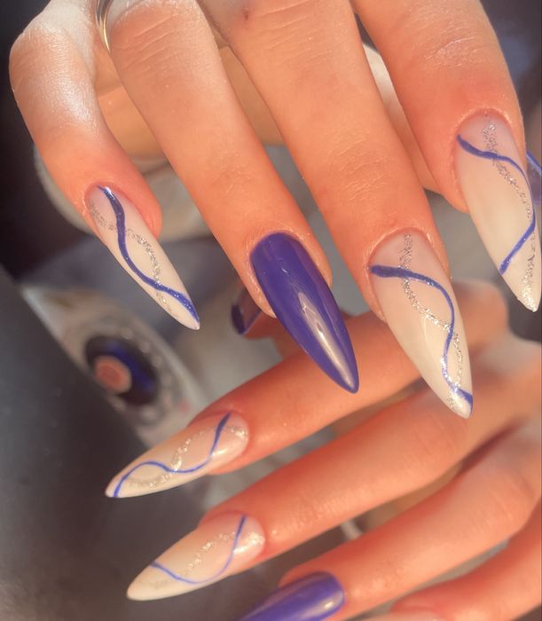 Манікюр Борщагівка